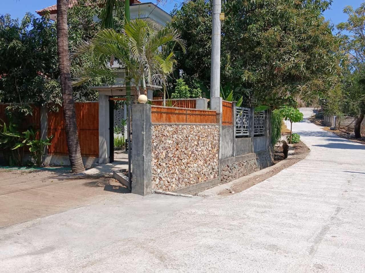 Warm Villas Lombok Kuta  Экстерьер фото
